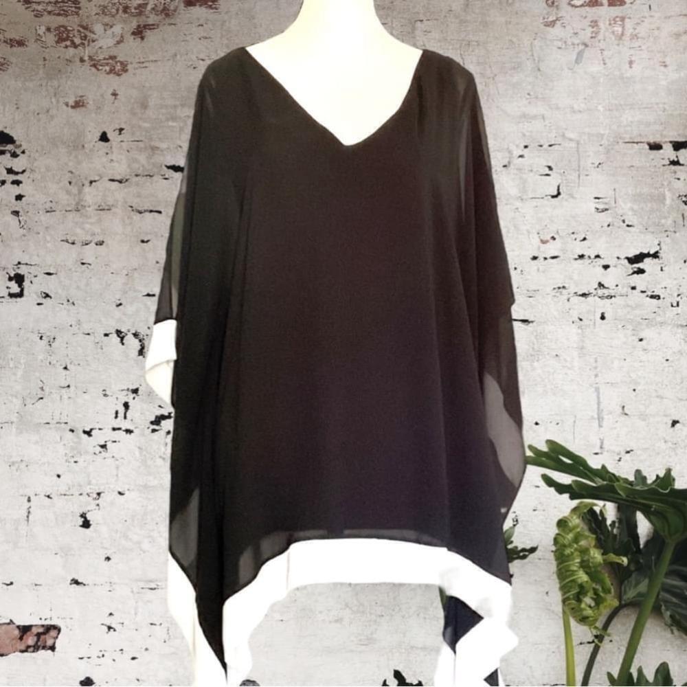 COLEBROOKE by Windsmore black & white chiffon colour block flowy top.